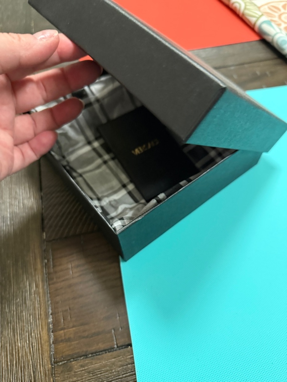 Versace Black and Gold Luxury Presentation Box - Picture 11 of 17